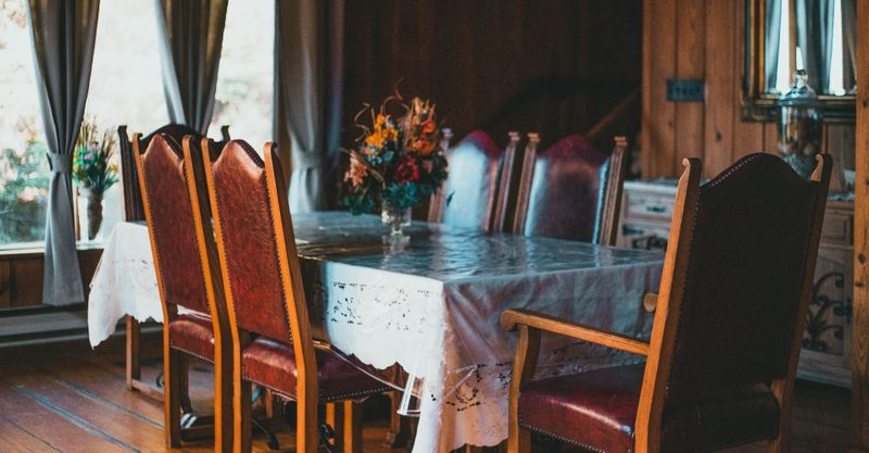 How to Choose the Right Full-Service Estate Sale Company - Hero.jpg