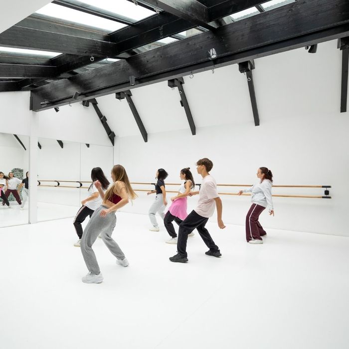 Your First Day of Dance Class_ What to Expect 5.jpg
