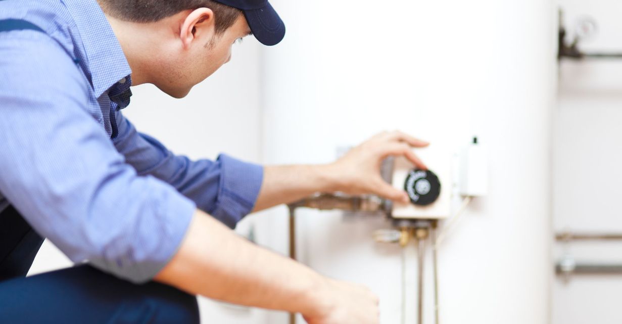 M37508 - Blog - Shopping for a Hot Water Heater Replacement-Big Hero.jpg