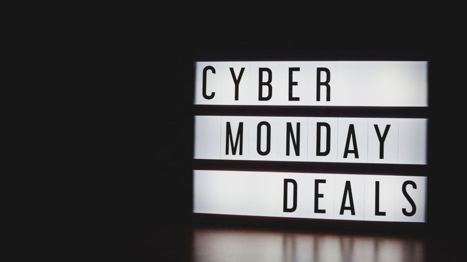 Sign that says "Cyber Monday Deals."