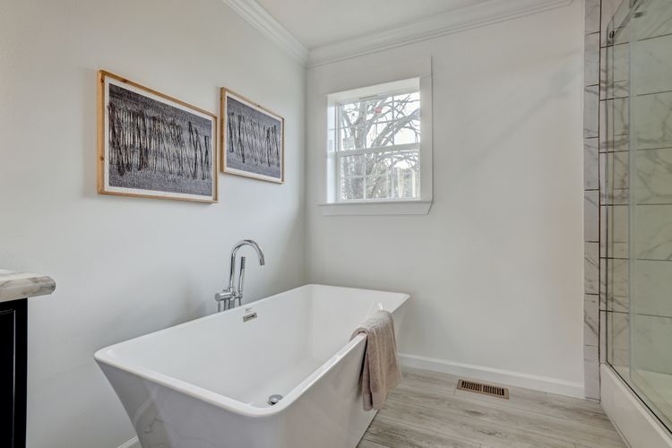 Tillery III Primary Bath 2.jpeg