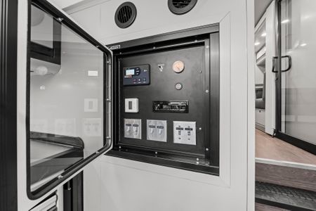 46-web-or-mls-MLU04156.jpg