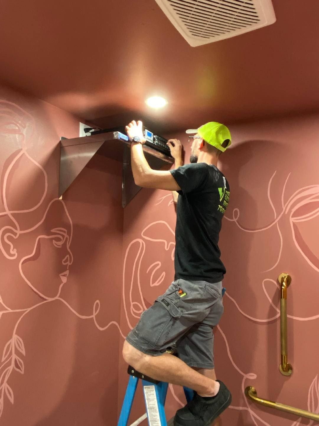 519426679_122152751060633589_6826814988067785326_n (1).jpg