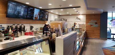Lodge Cinnabon.jpg