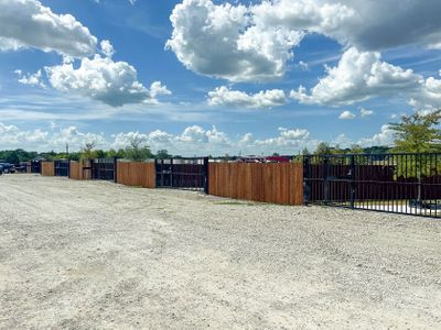 holiday-fence-2.jpg