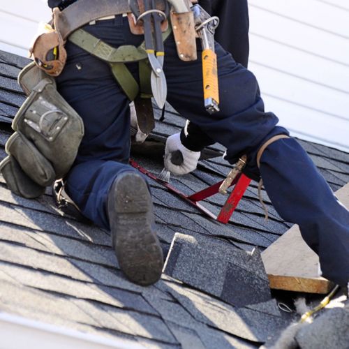 Benefits of Hiring a Local Roofing.jpg