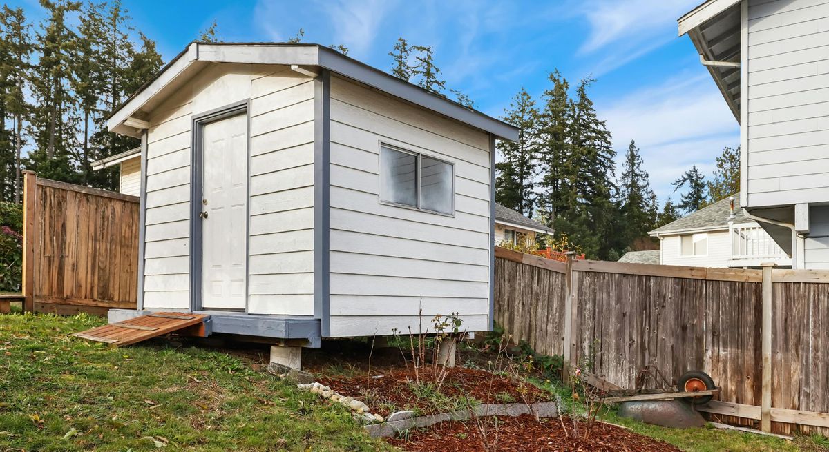 When To Consider A Full Roof Replacement Hero (25).jpg