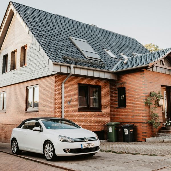 4 Common Financial Mistakes to Avoid in Divorce - Image 1.jpg