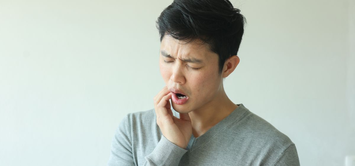jaw-pain-tmj-AdobeStock_1917815344.jpg