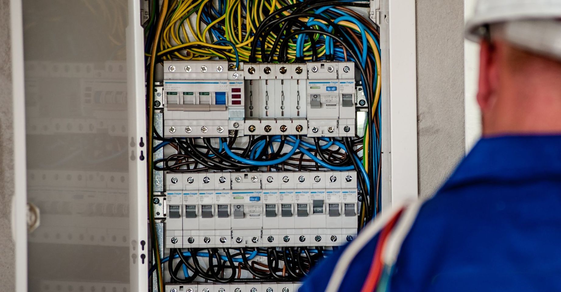 Improve Your Homes Efficiency - 4 Tips from Expert Electricians - Featured Image.jpg