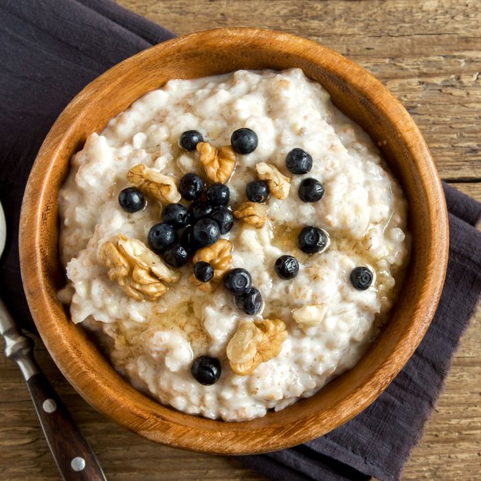 Image of fruit and oatmeal