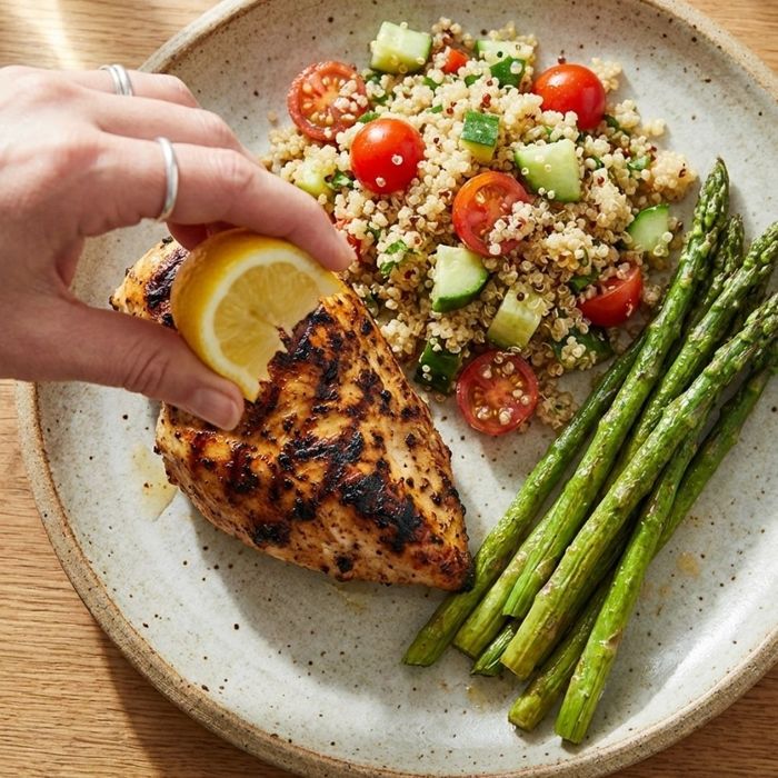 A close-up view of a healthy, balanced, calorie-conscious meal with lean protein and vegetables.