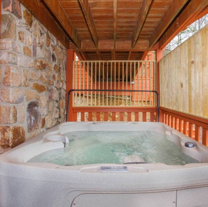 Ski View Getaway Cabin Hot Tub