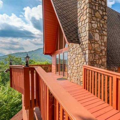 Gatlinburg cabin deck