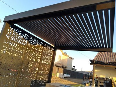 12x12 cantilever with K Soleil privacy wall-.jpg