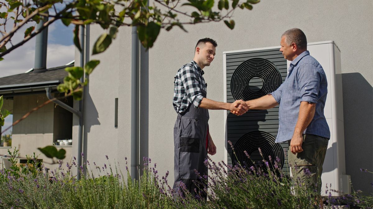 Key Largo Air Conditioning Installation – Technician Completing AC Installation Service