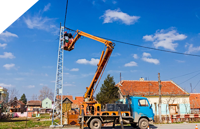 Someone putting up new powerline