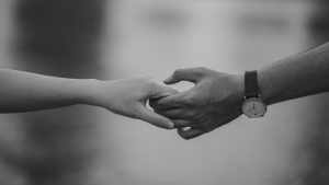 black-and-white-couple-hands-1004014-5d320c0217a9f-300x169.jpg