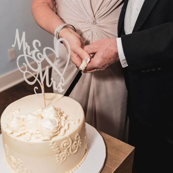 cutting the cake cutting the cake