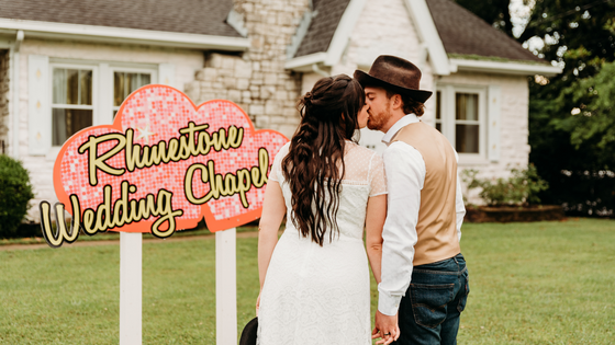 M36586 - Planning a Spontaneous Elopement in Nashville Made Easy.png