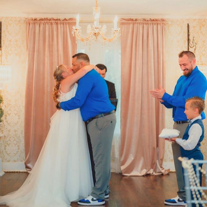 Details and photos 3.jpg