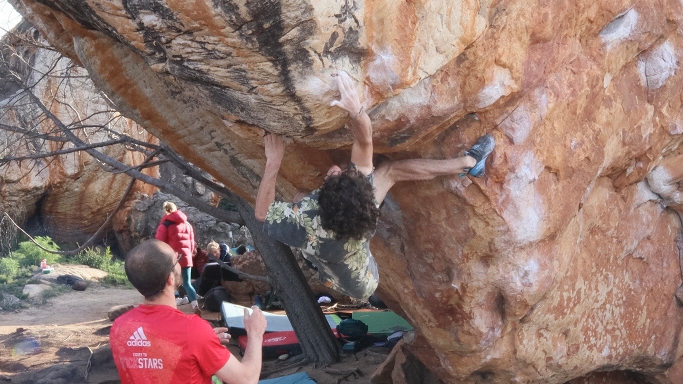 Nutsa • V11 (8A)