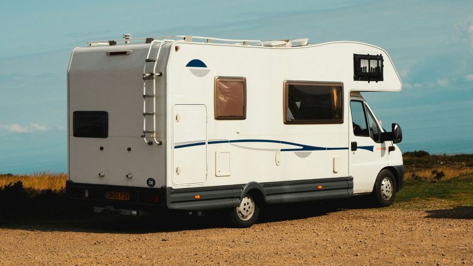 What to Look for When Selling Your Camper for Cash - Featured Image.jpg
