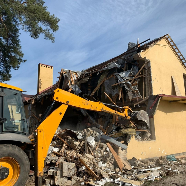 safe house demolition for a residential property