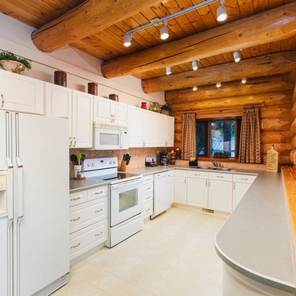 Reasons to Book a Chalet at Overlander Mountain Lodge 2.jpg