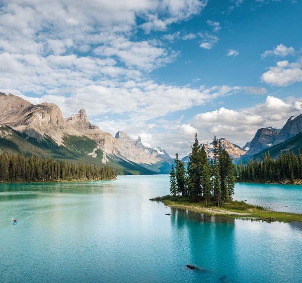 maligne-lake.jpg