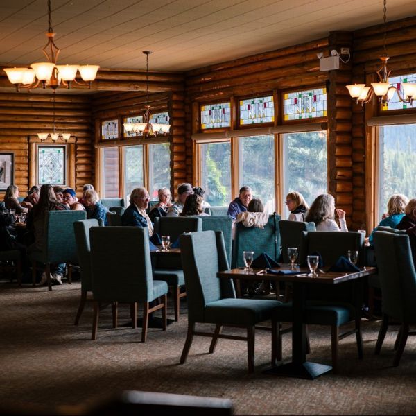 Why Jasper National Park is the Perfect Place for a Romantic Getaway 3.jpg