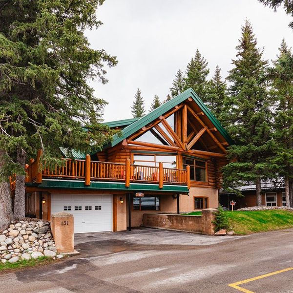 How to Find the Perfect Chalet for Your Vacation in Jasper 1.jpg