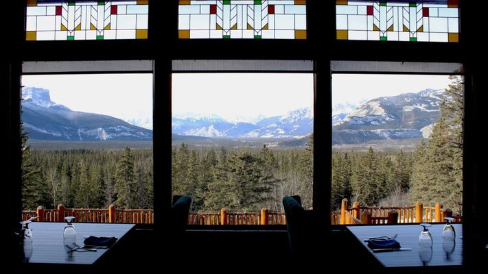 Why You Should Eat at Stone Peak Restaurant header.jpg