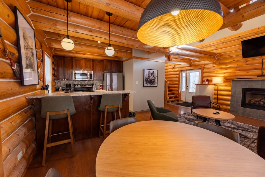 Overlander-Chalet 120-Feb 2026-16.jpg