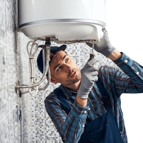 The Importance of Hiring a Licensed Plumber for Your Business - 2.jpg