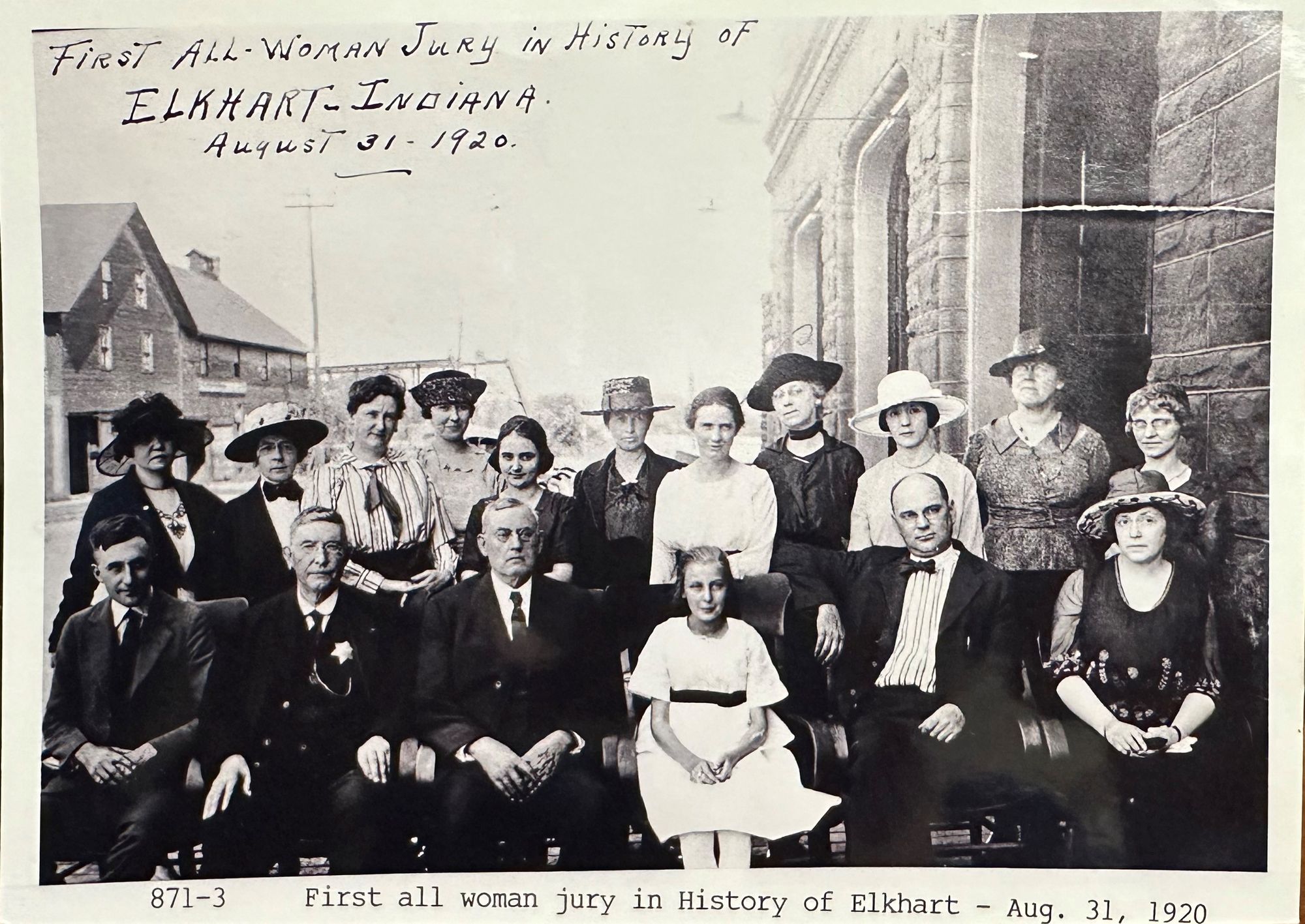 Elkhart County 1st all female jury 1920.jpg