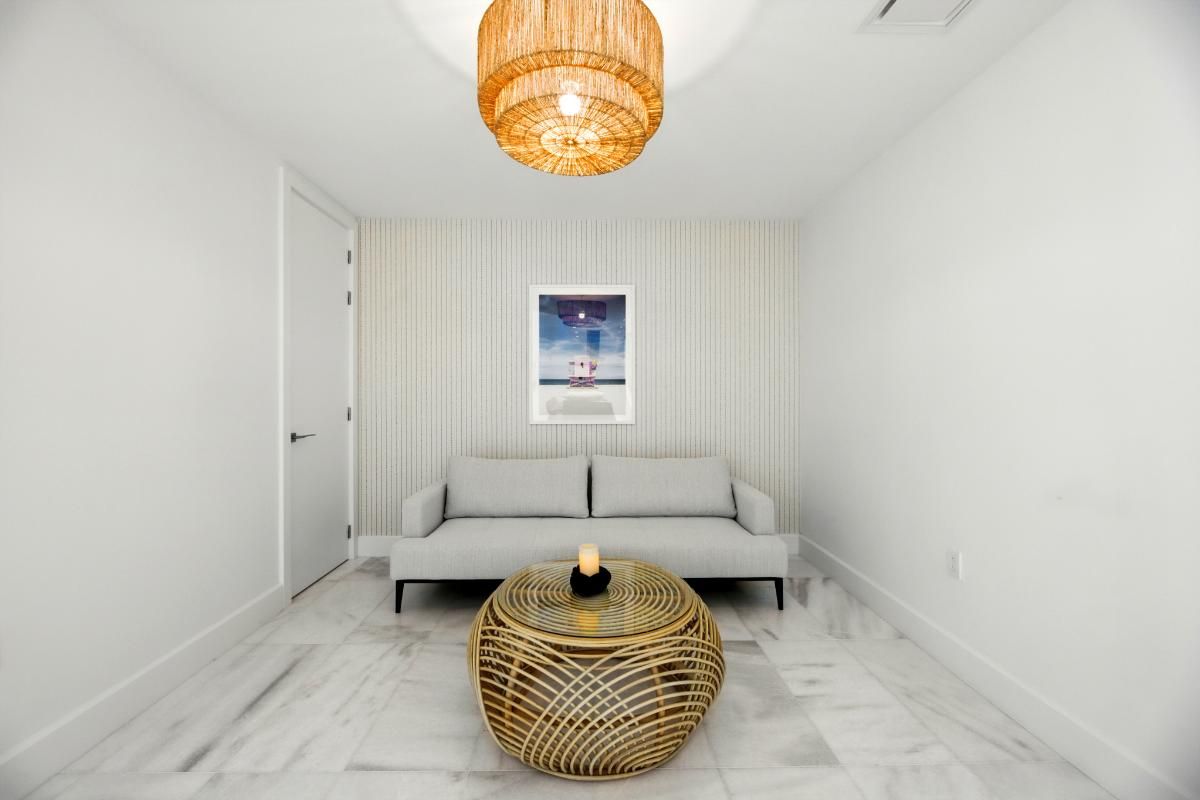 777 NE 26th Terrace_1oakstudios_21.jpg