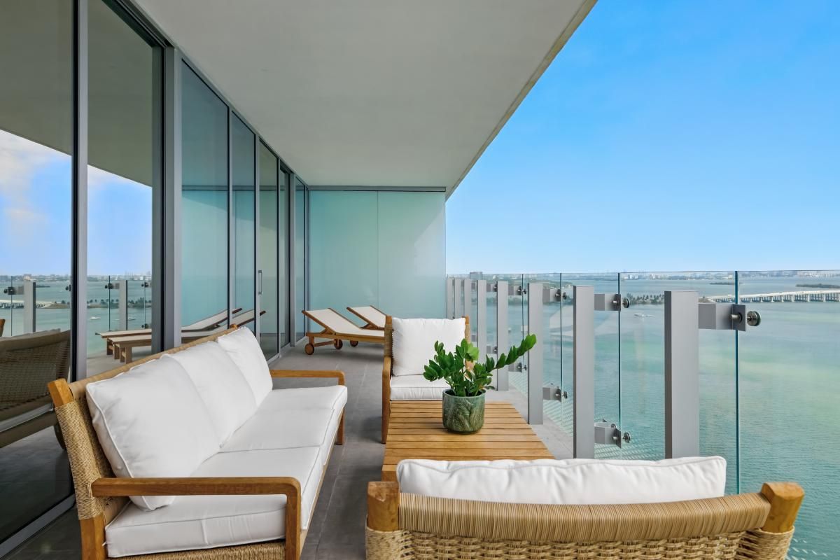 777 NE 26th Terrace_1oakstudios_27.jpg