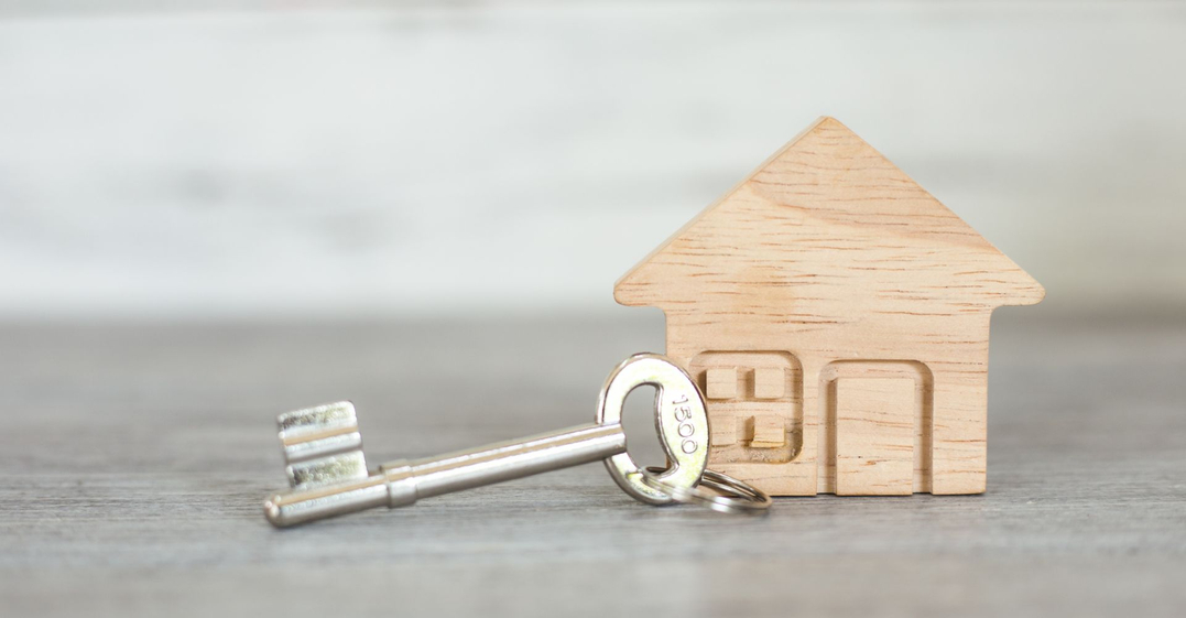 M38717 - Blog - How to Make an Offer on a House-Big Hero.jpg