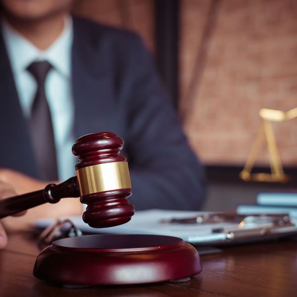 judges gavel showing responsibility to appear in court