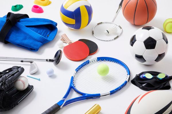 Racquetball equipments.jpg
