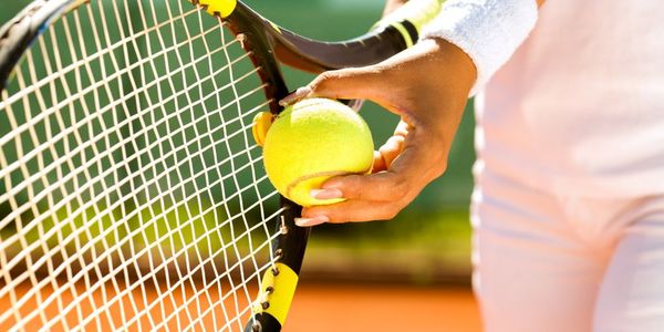 M36581 - Blitz - Four Tips for Perfecting Your Tennis Serve .jpg
