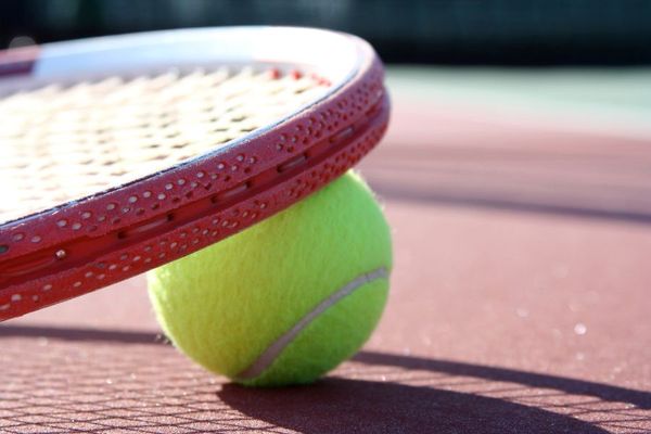 Schedule Professional Racquet Stringing.jpg