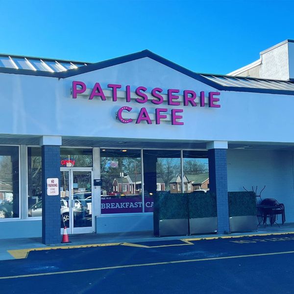 patisserie cafe exterior