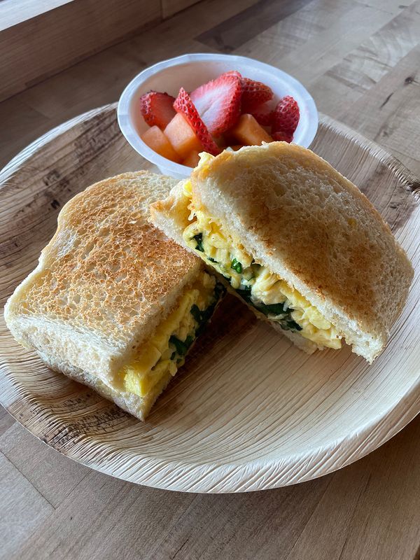 spinach breakfast sandwich.jpg