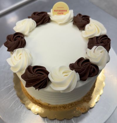 pat delight cake.jpg