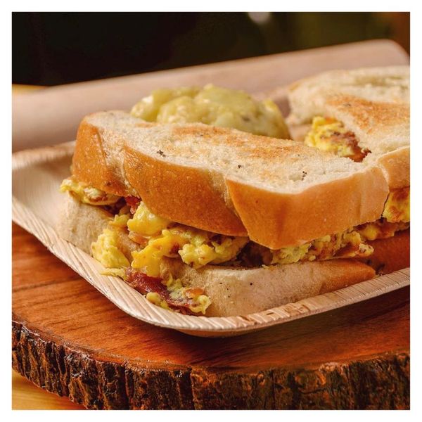 breakfast sandwich