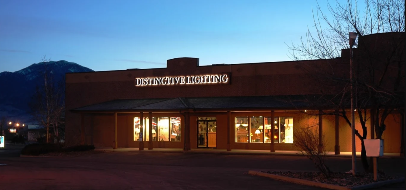 Exterior of Distinctive Lighting Showroom Exterior of Distinctive Lighting Showroom