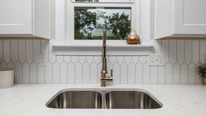 Kitchen sink.