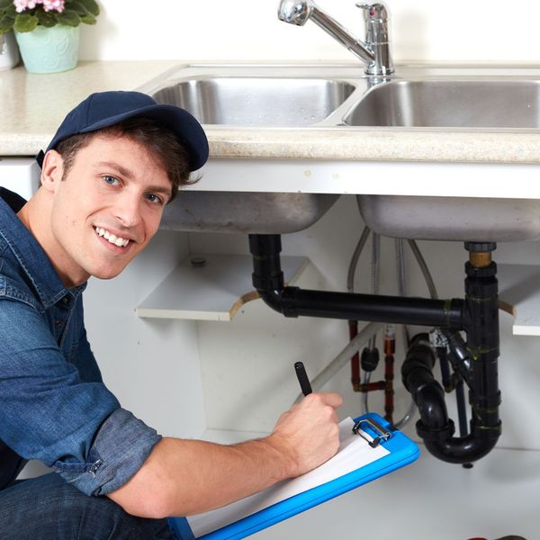 Why You Should Hire a Plumber to Repair Your Home Plumbing Issues - Image 4.jpg